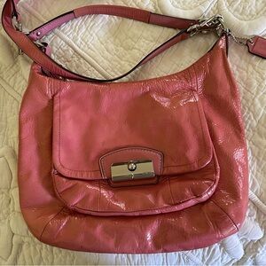Vintage Coach Shoulder bag adjustable coral pink color. Zipper pocket. Unique!